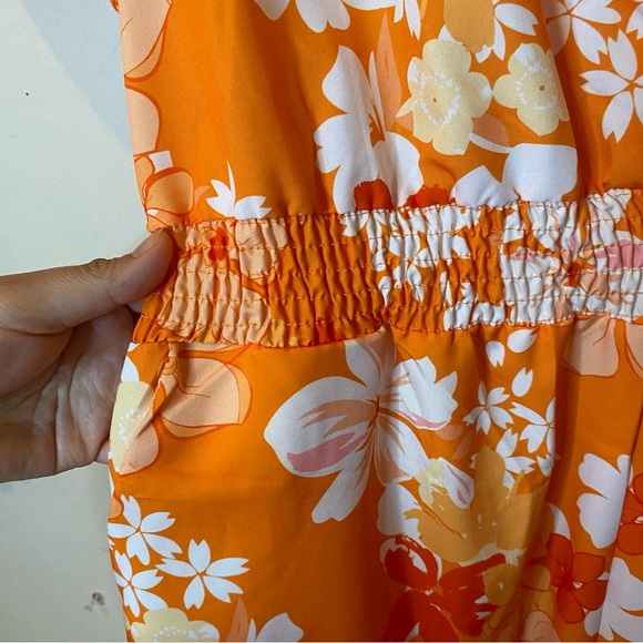 Floral Jumpsuit size Large/X-Large - Picture 3 of 6